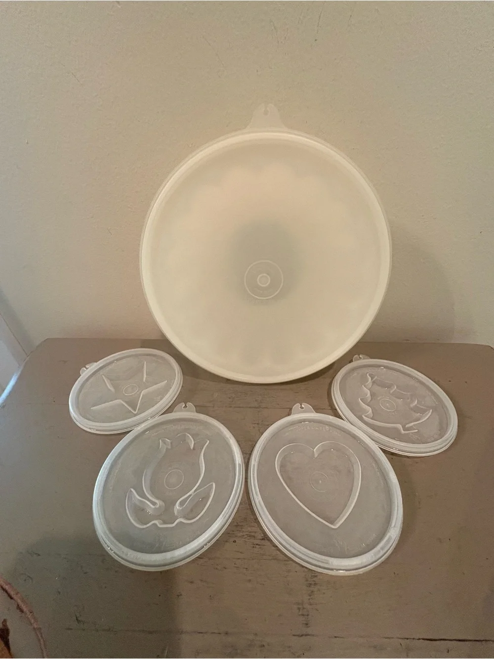VTG Tupperware Jel-N-Serve Jello Mold With Four Inserts